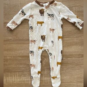 Kyte baby MOO onesie